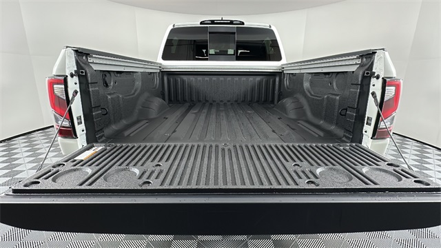 2024 Nissan Titan PRO-4X 11