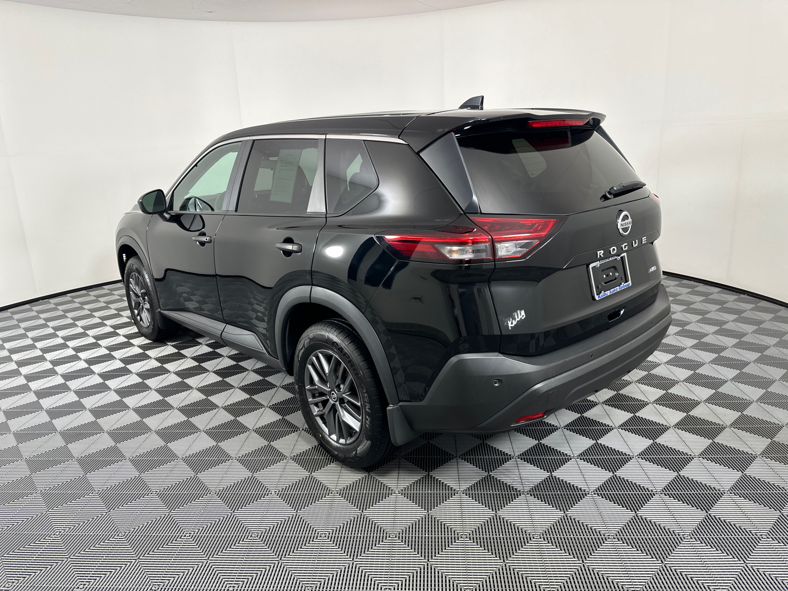 2021 Nissan Rogue S 5