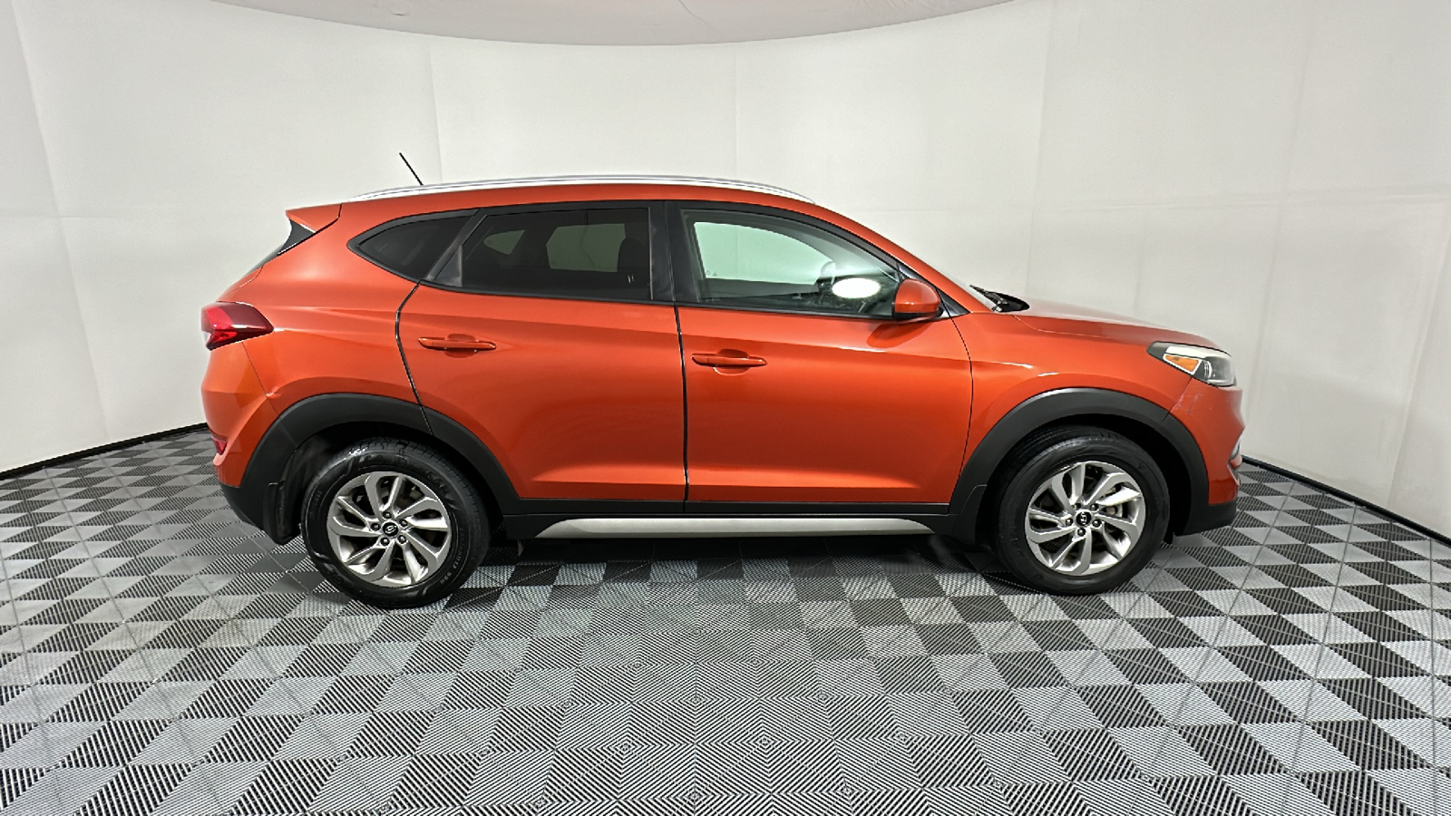 2017 Hyundai Tucson SE 2