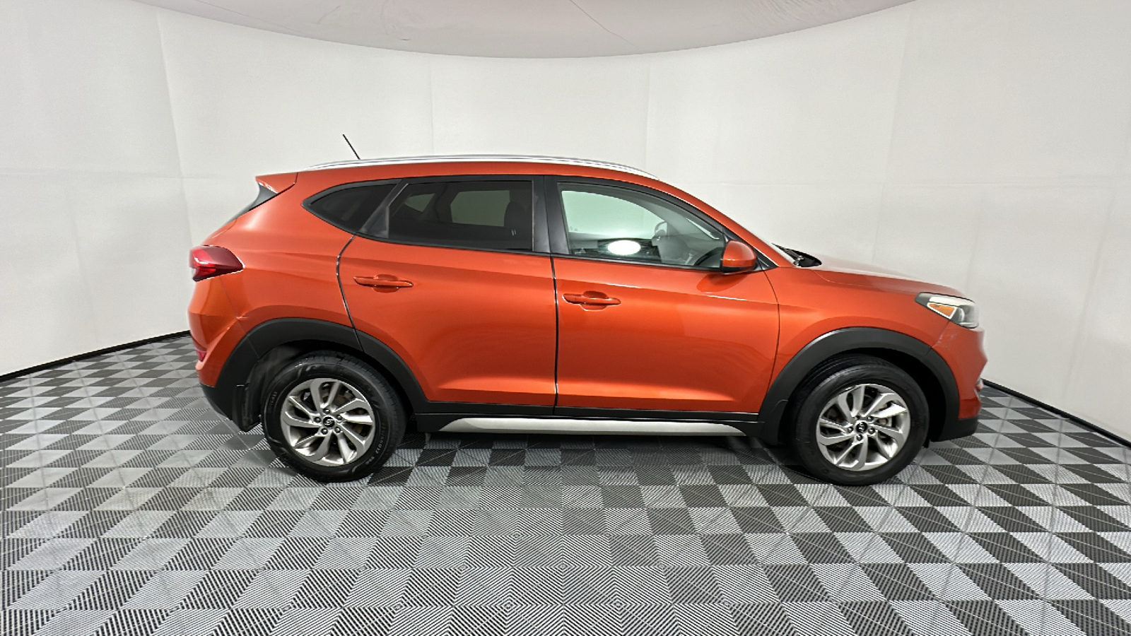 2017 Hyundai Tucson SE 10