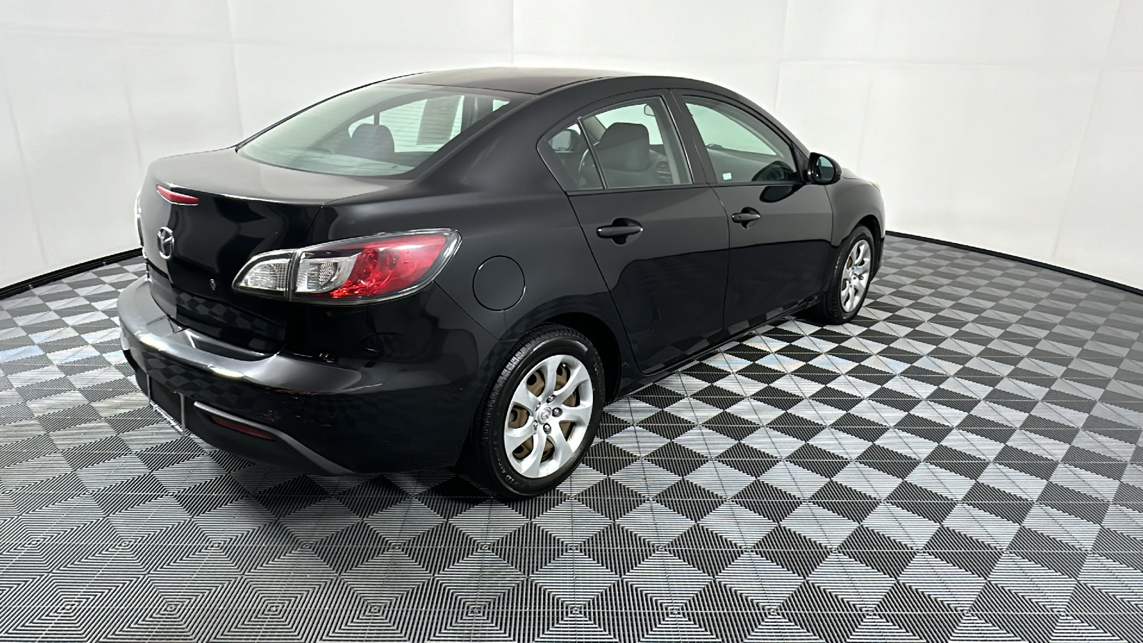 2010 Mazda Mazda3 i Sport 7