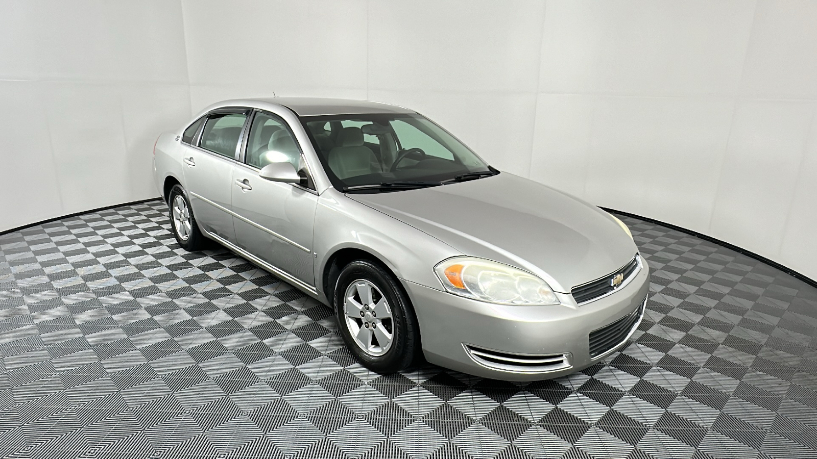 2007 Chevrolet Impala LT 1