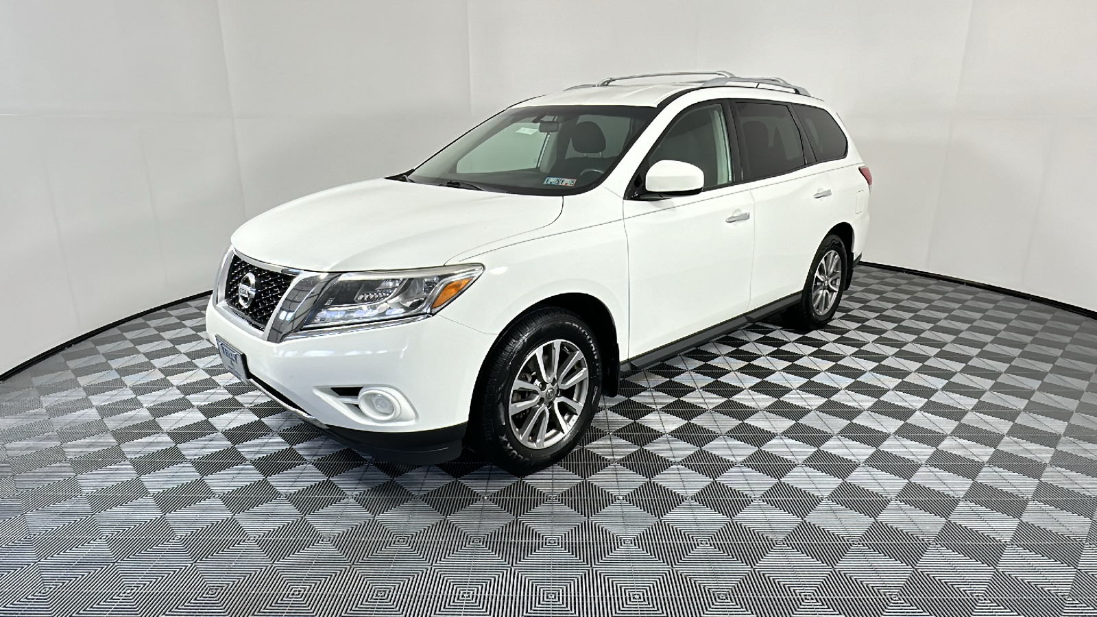 2016 Nissan Pathfinder S 3