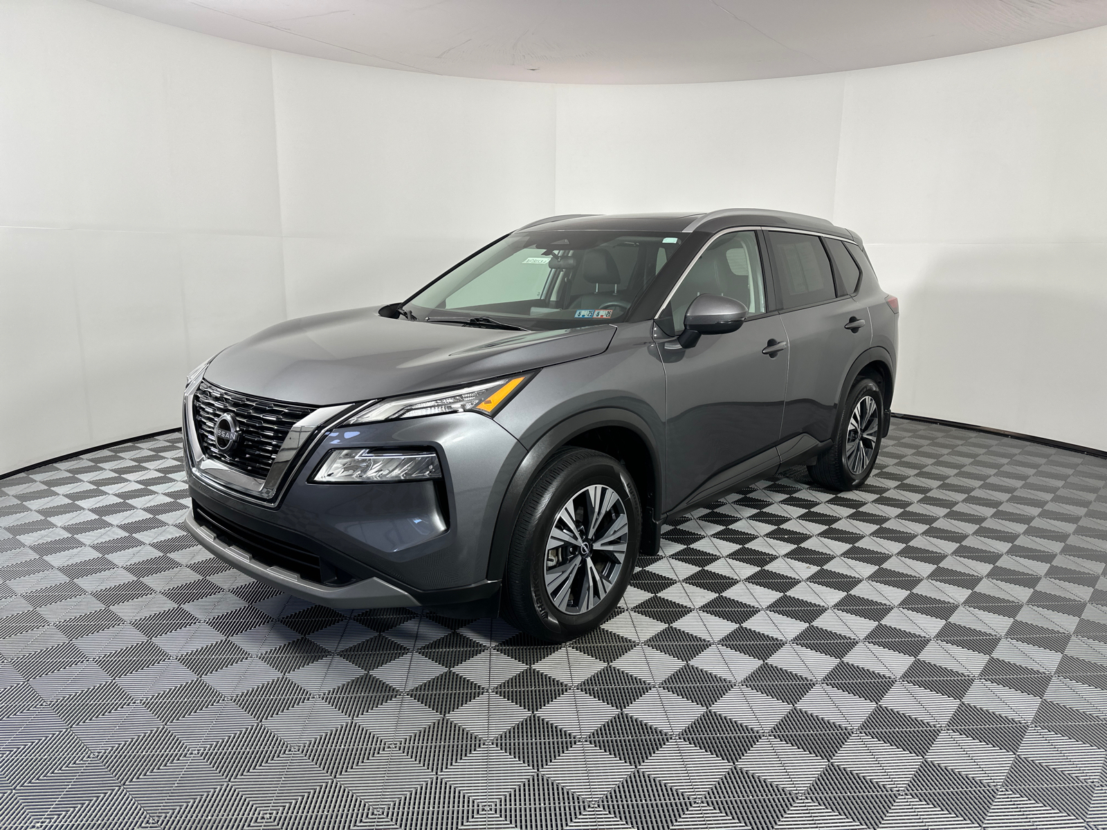 2022 Nissan Rogue SV 3