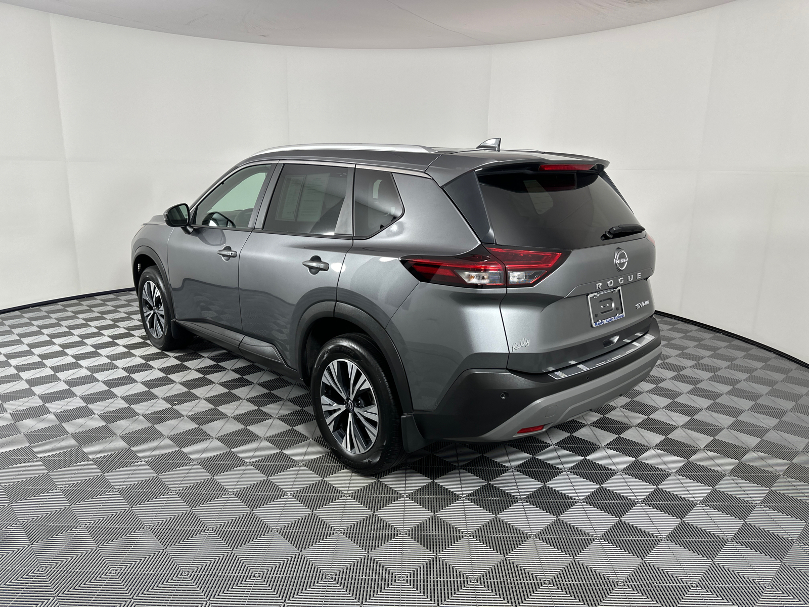 2022 Nissan Rogue SV 5