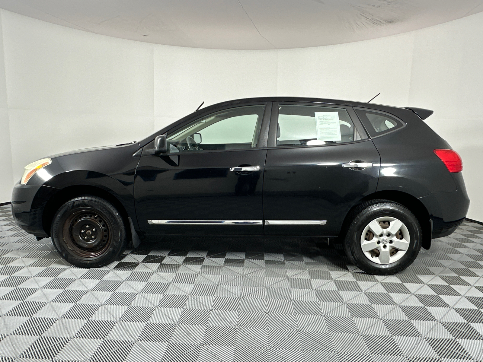 2011 Nissan Rogue S 4