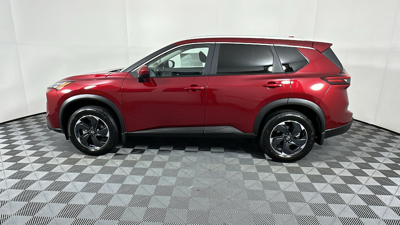 2024 Nissan Rogue SV 4