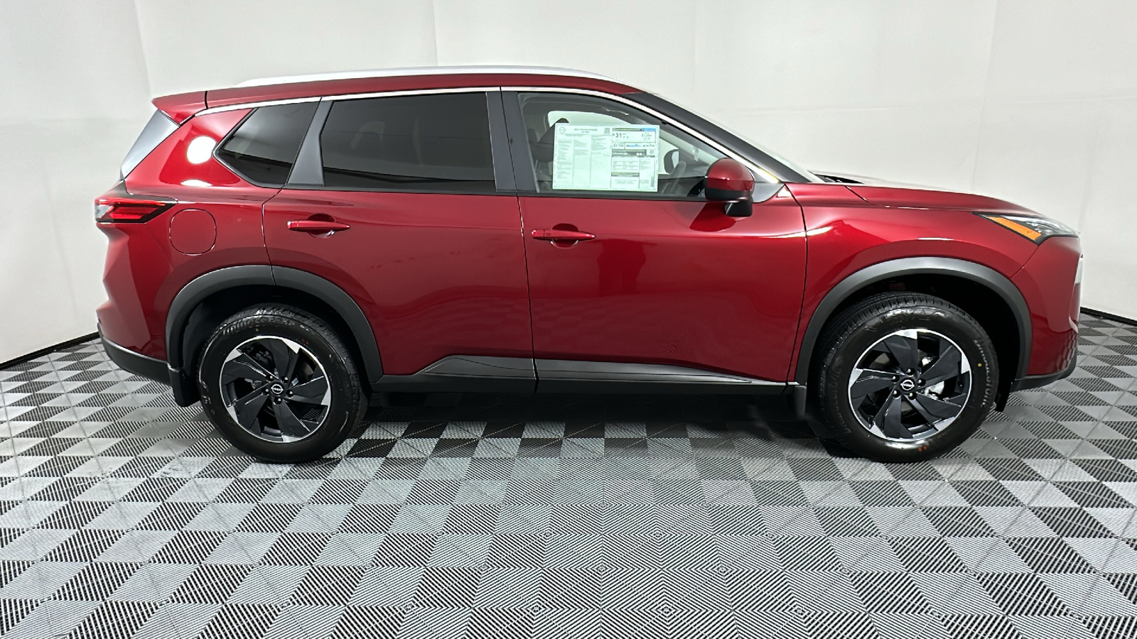 2024 Nissan Rogue SV 8