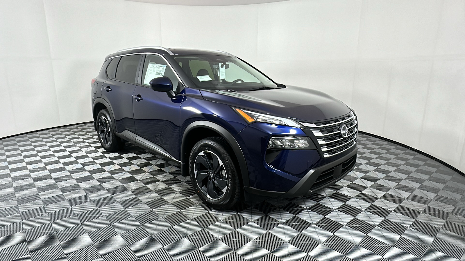 2024 Nissan Rogue SV 1