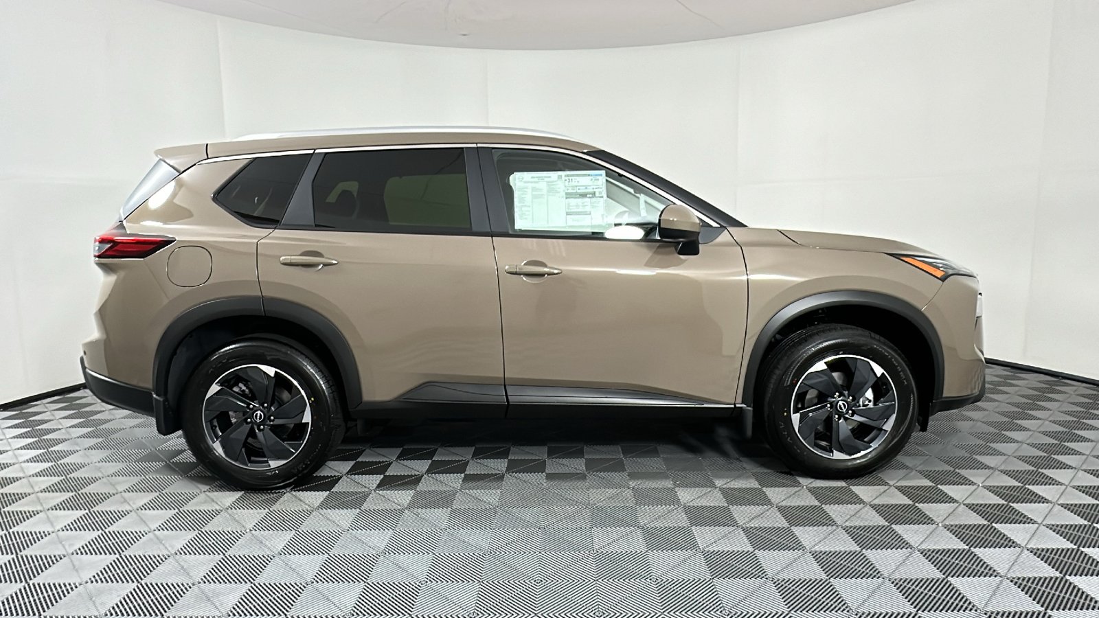 2024 Nissan Rogue SV 8