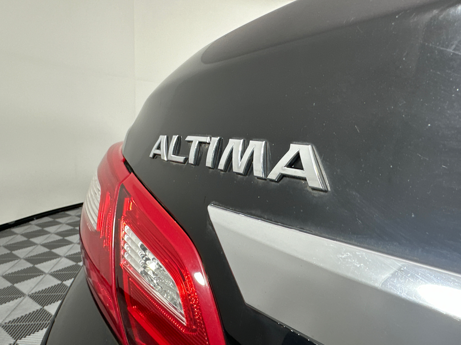 2017 Nissan Altima 2.5 S 9