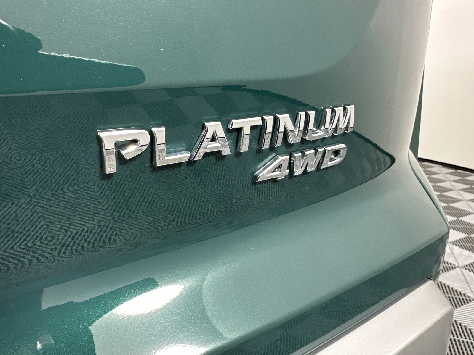 2024 Nissan Pathfinder Platinum 9