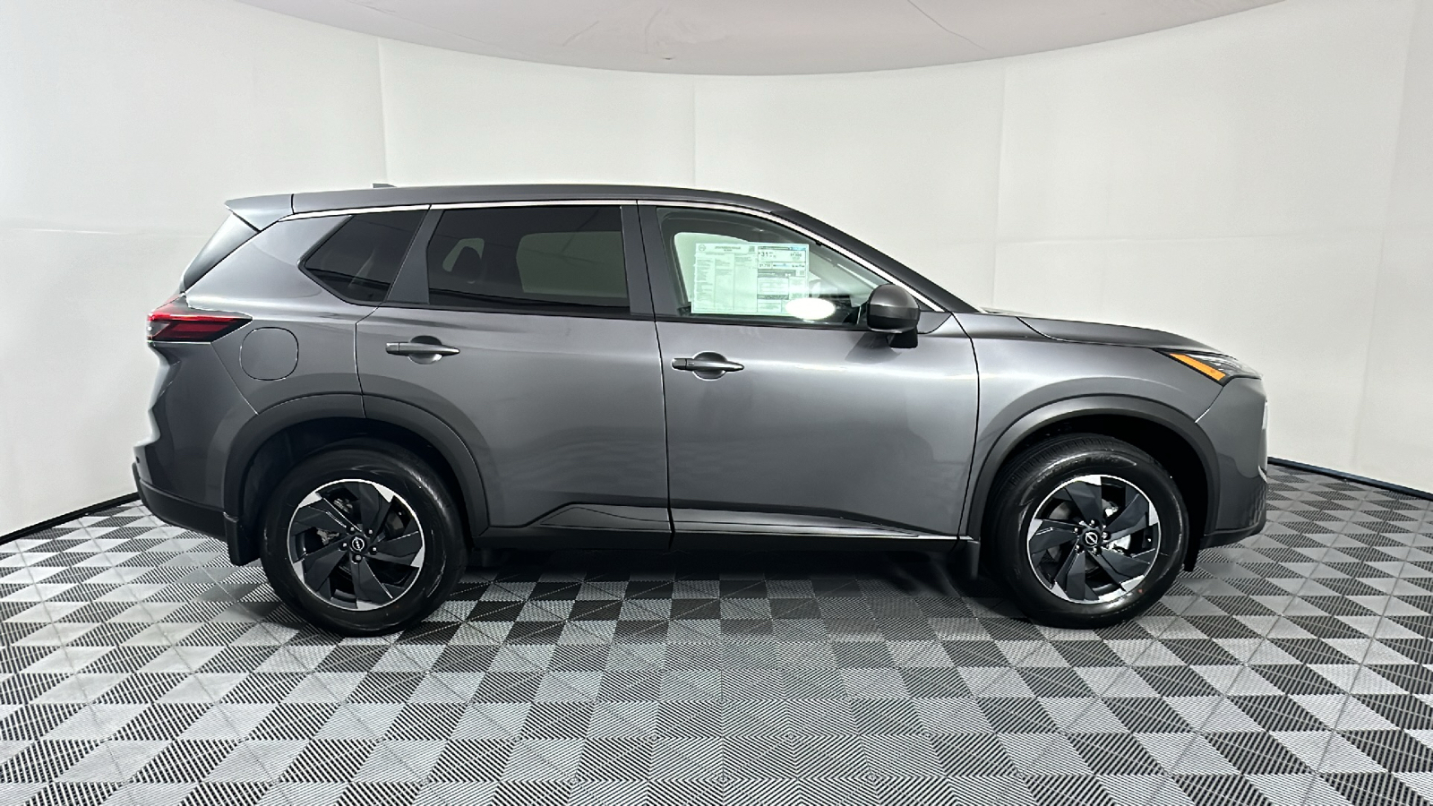 2024 Nissan Rogue SV 8