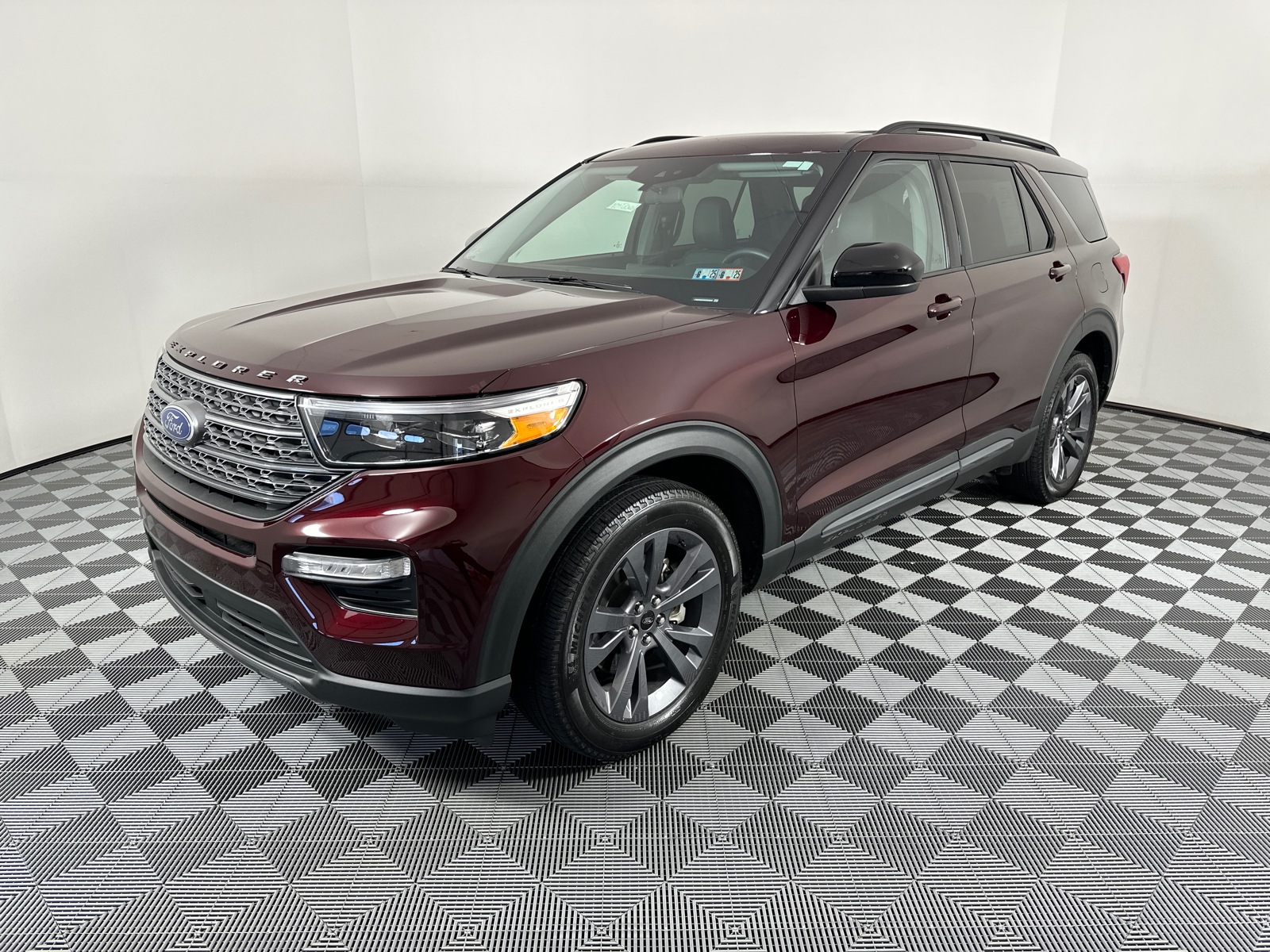 2022 Ford Explorer XLT 3