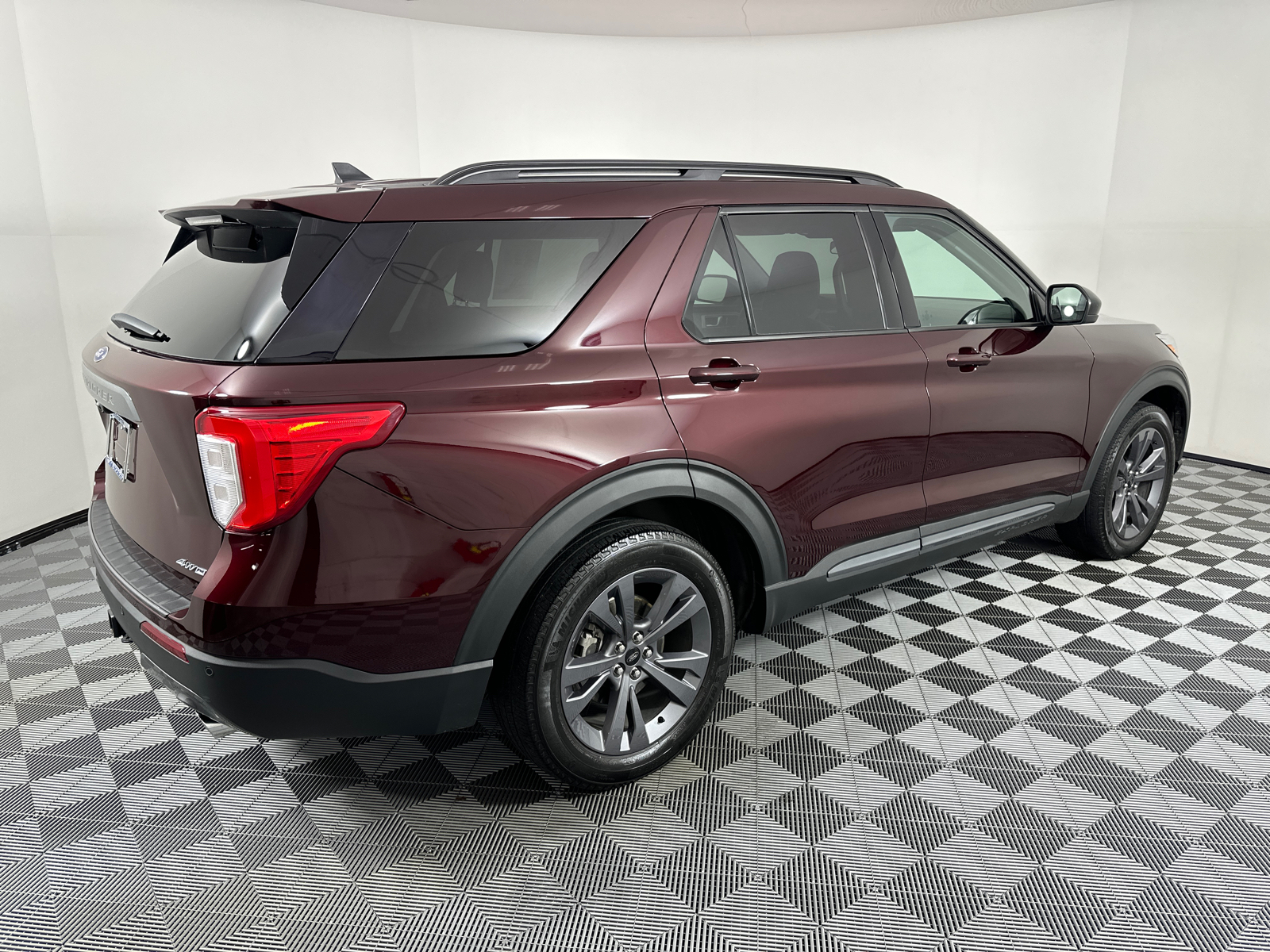 2022 Ford Explorer XLT 7