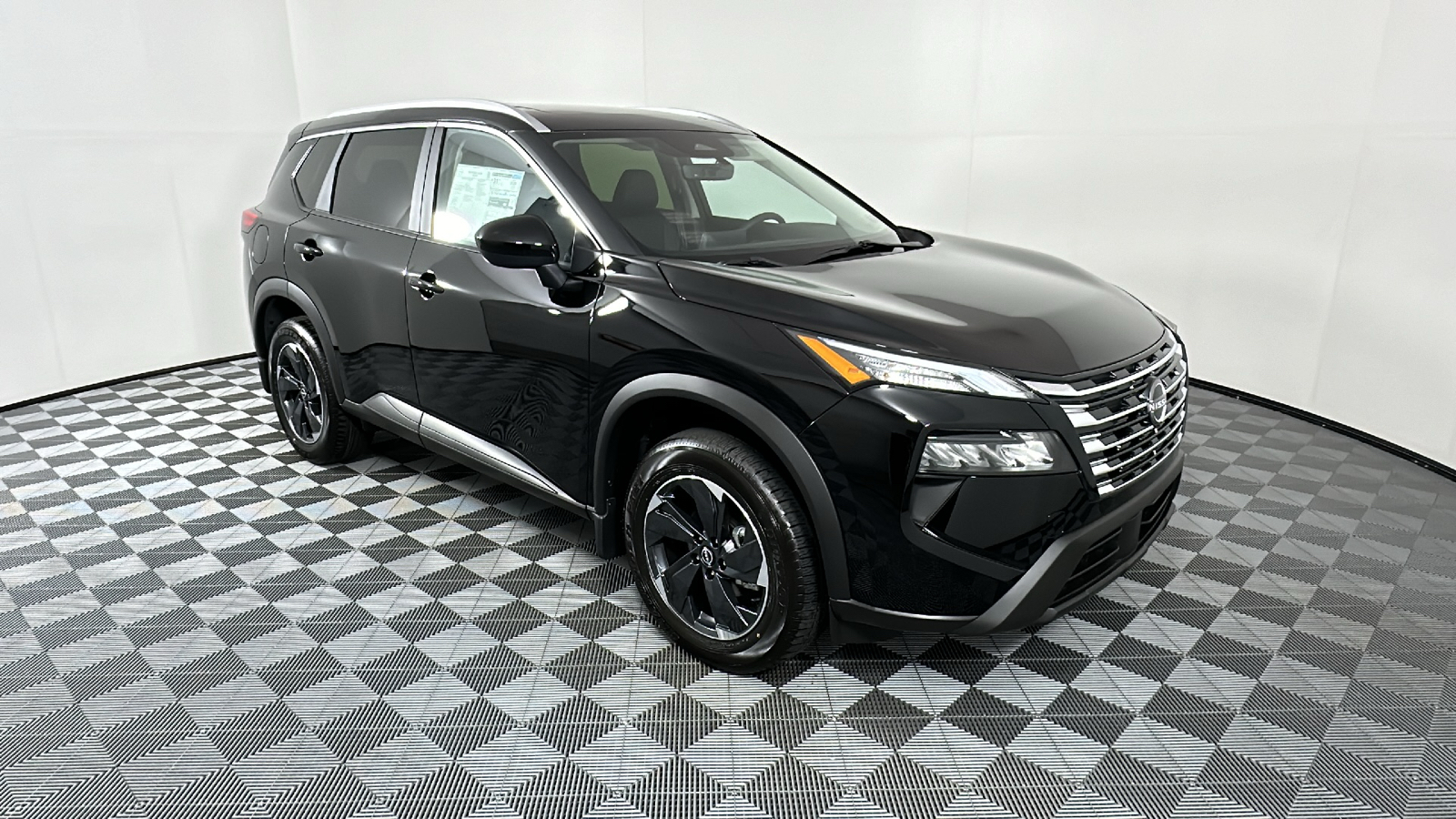 2024 Nissan Rogue SV 1