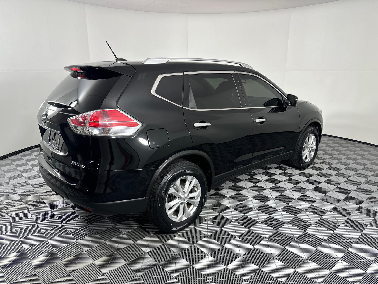 2015 Nissan Rogue SV 7