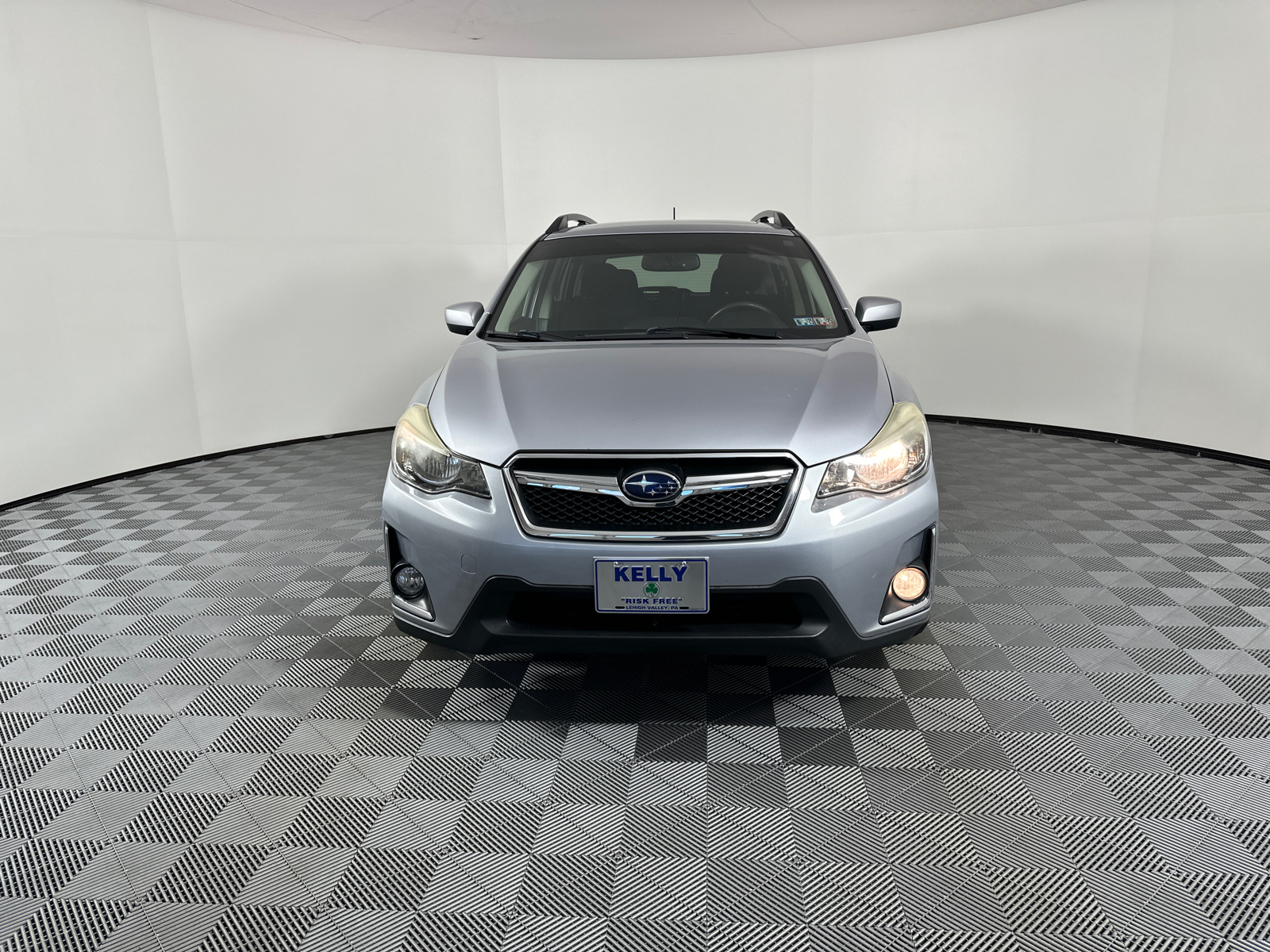 2016 Subaru Crosstrek 2.0i Premium 2