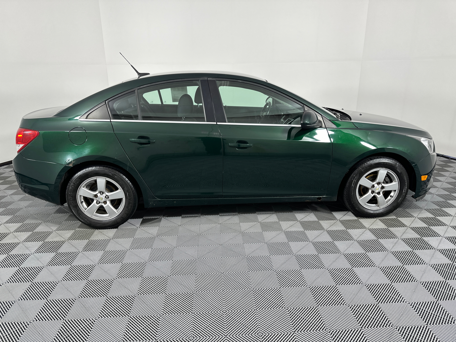 2014 Chevrolet Cruze 1LT 8