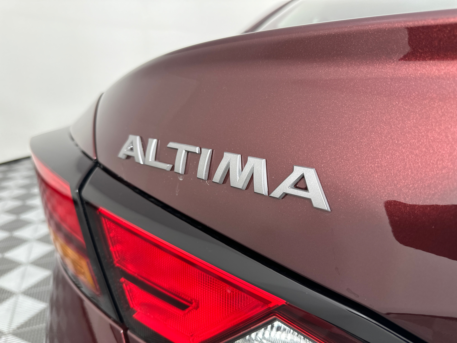 2025 Nissan Altima 2.5 SV 9