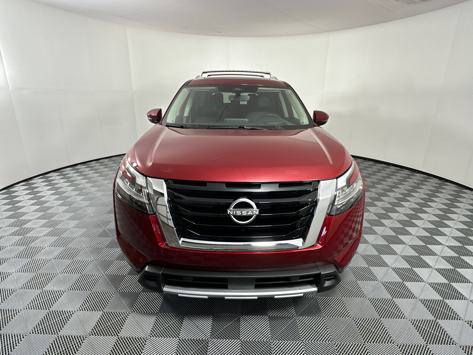 2024 Nissan Pathfinder Platinum 2