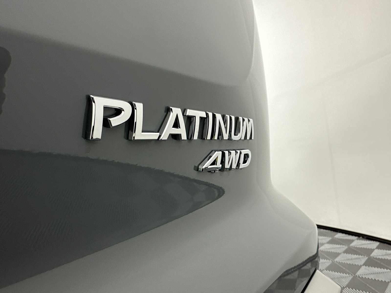 2025 Nissan Pathfinder Platinum 10