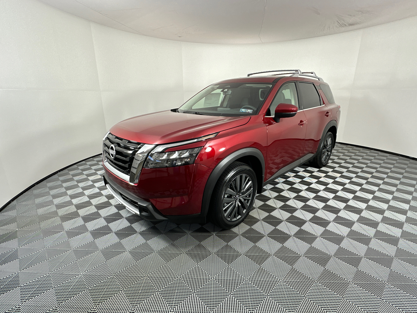 2025 Nissan Pathfinder SL 3