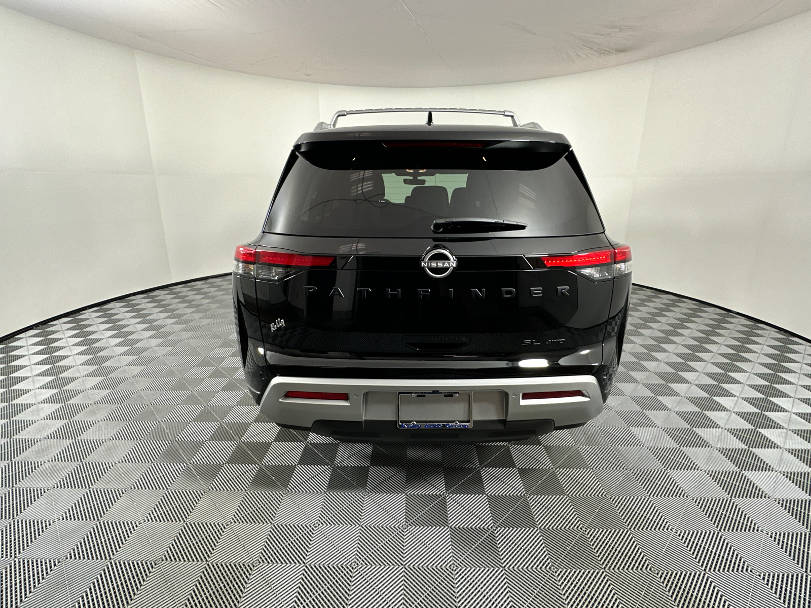 2025 Nissan Pathfinder SL 6