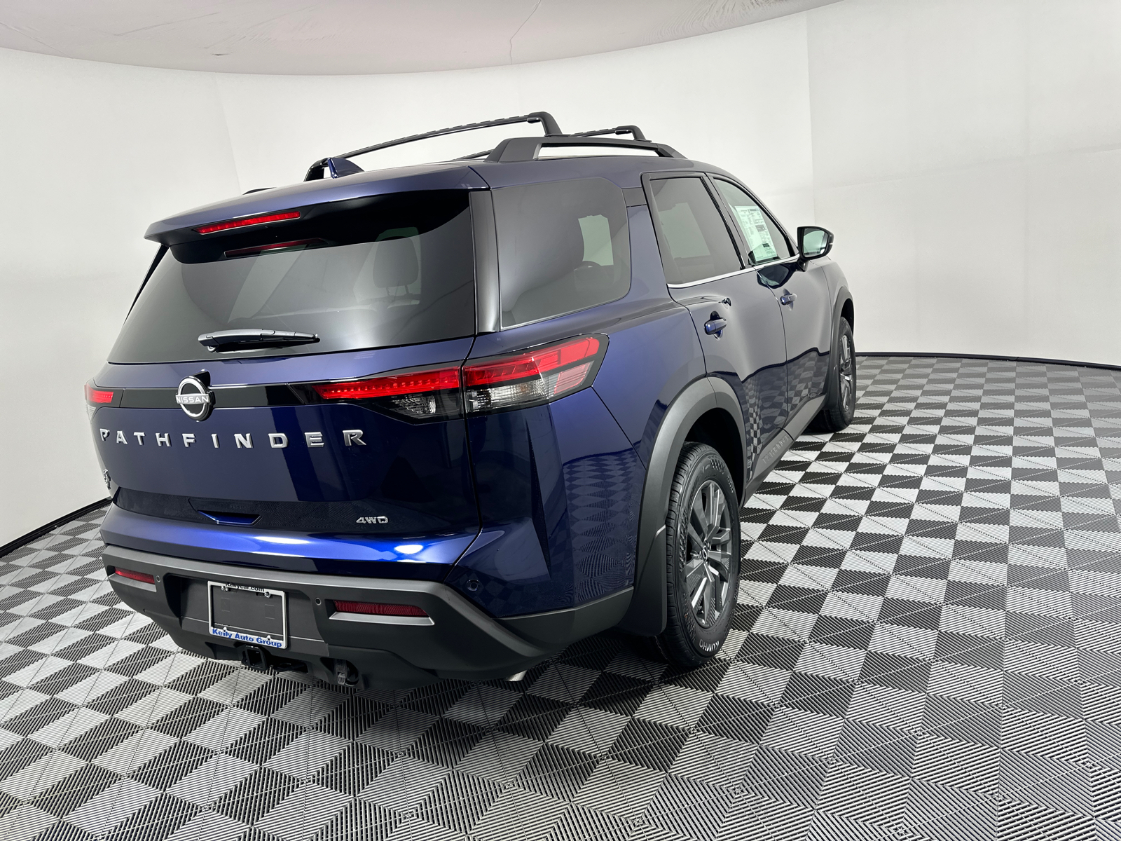 2025 Nissan Pathfinder SV 7