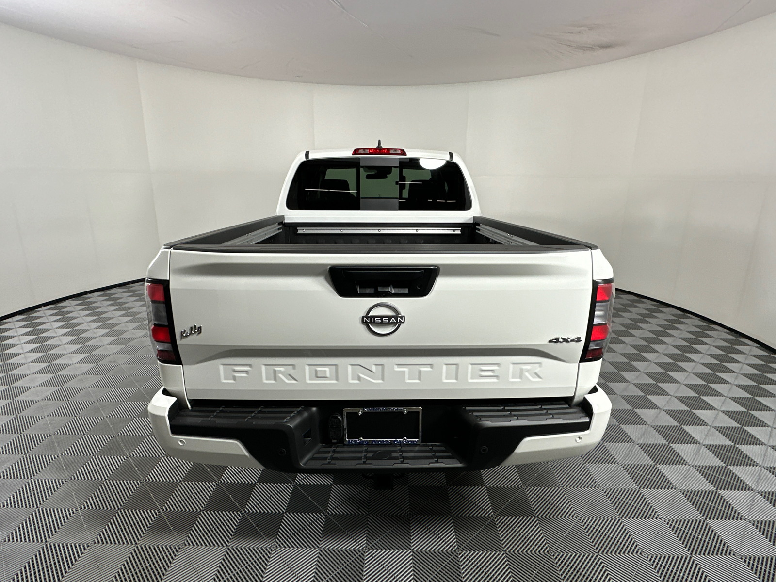 2025 Nissan Frontier SV 6