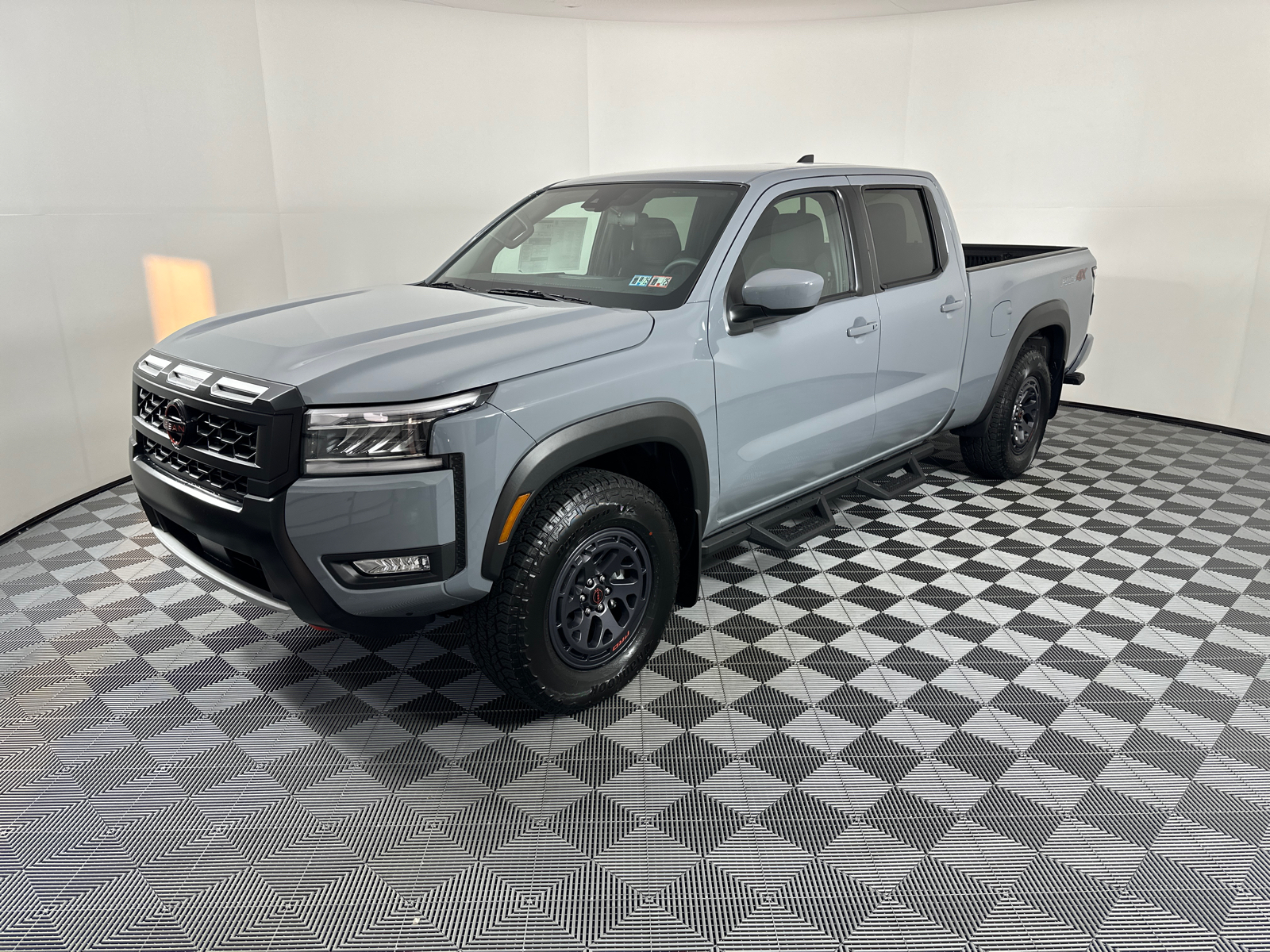 2025 Nissan Frontier PRO-4X 3