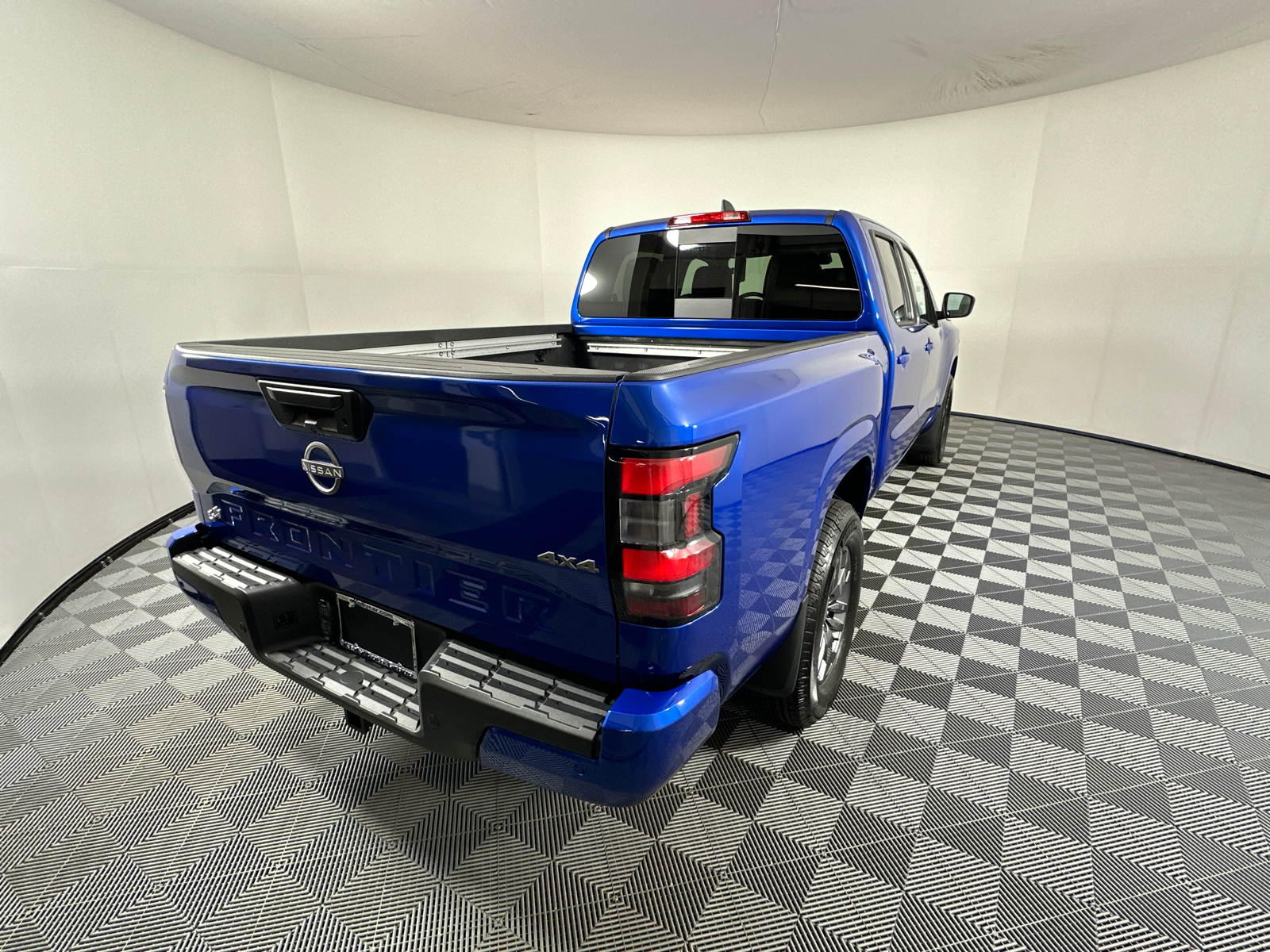 2025 Nissan Frontier SV 7