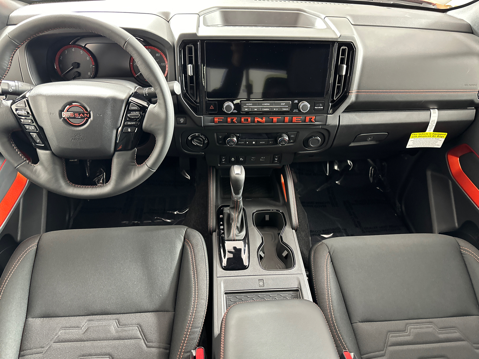 2025 Nissan Frontier PRO-4X 17