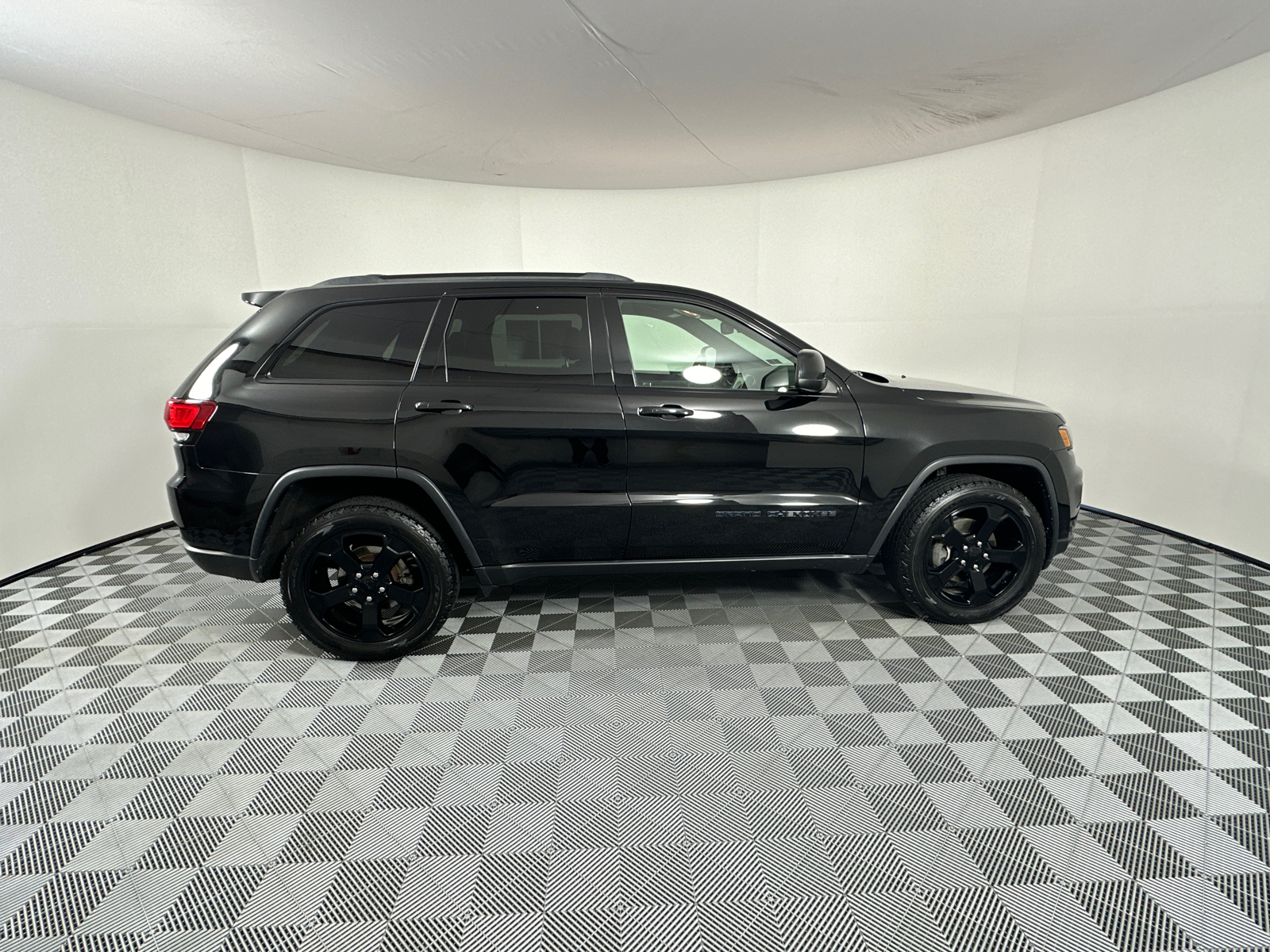 2019 Jeep Grand Cherokee Upland Edition 8