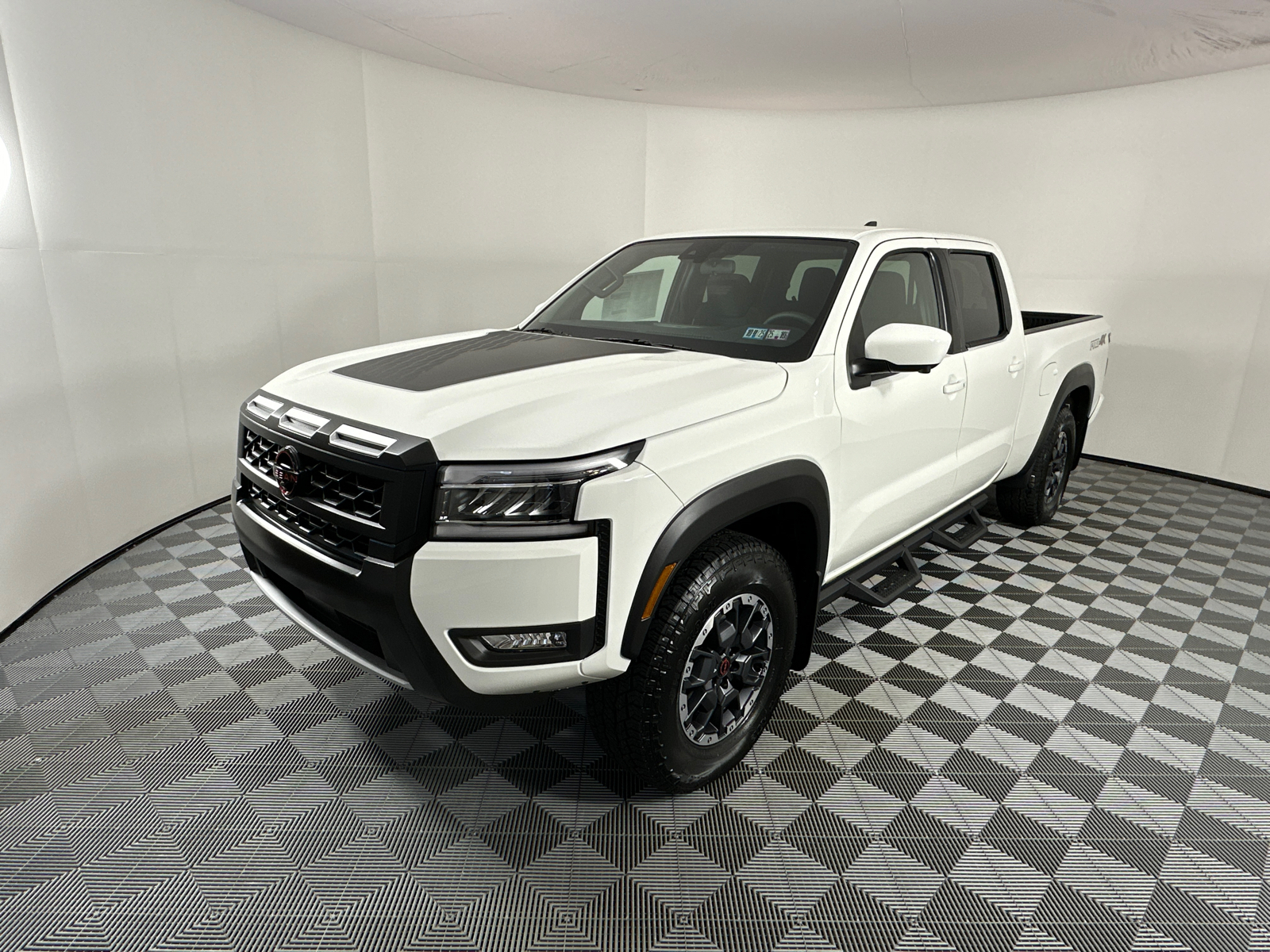 2025 Nissan Frontier PRO-4X 3