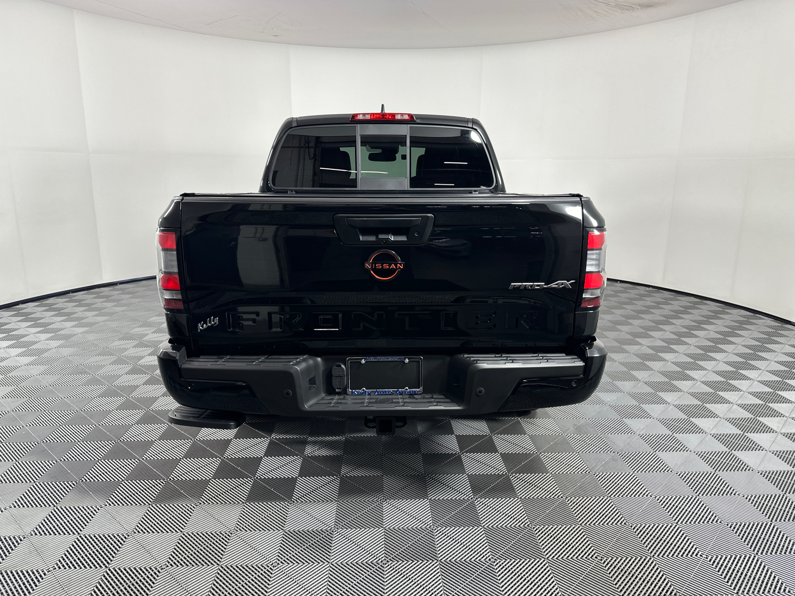 2022 Nissan Frontier PRO-4X 6