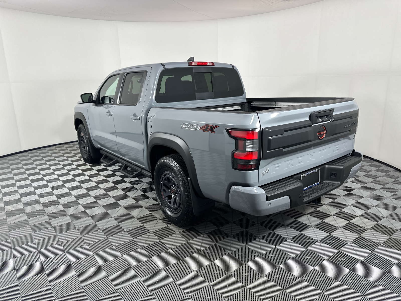 2025 Nissan Frontier PRO-4X 5