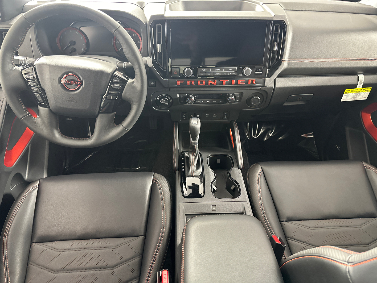 2025 Nissan Frontier PRO-4X 17