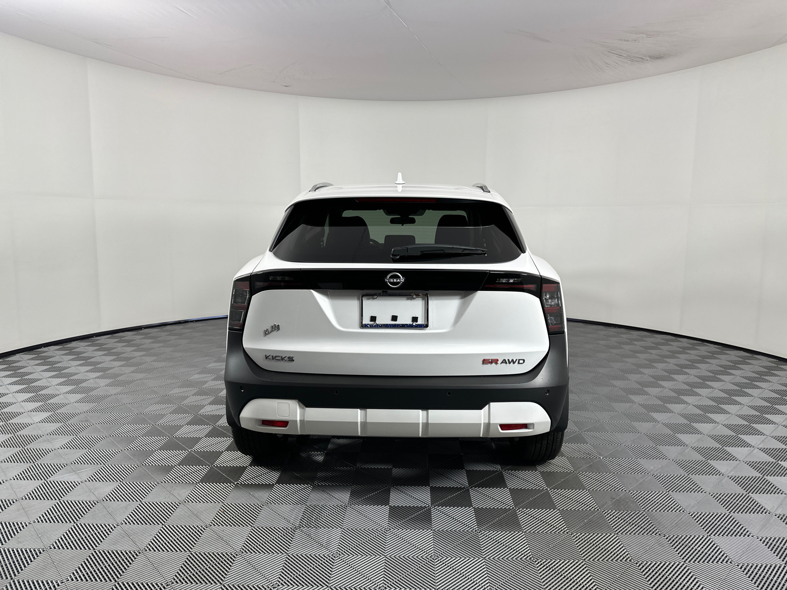 2025 Nissan Kicks SR 6