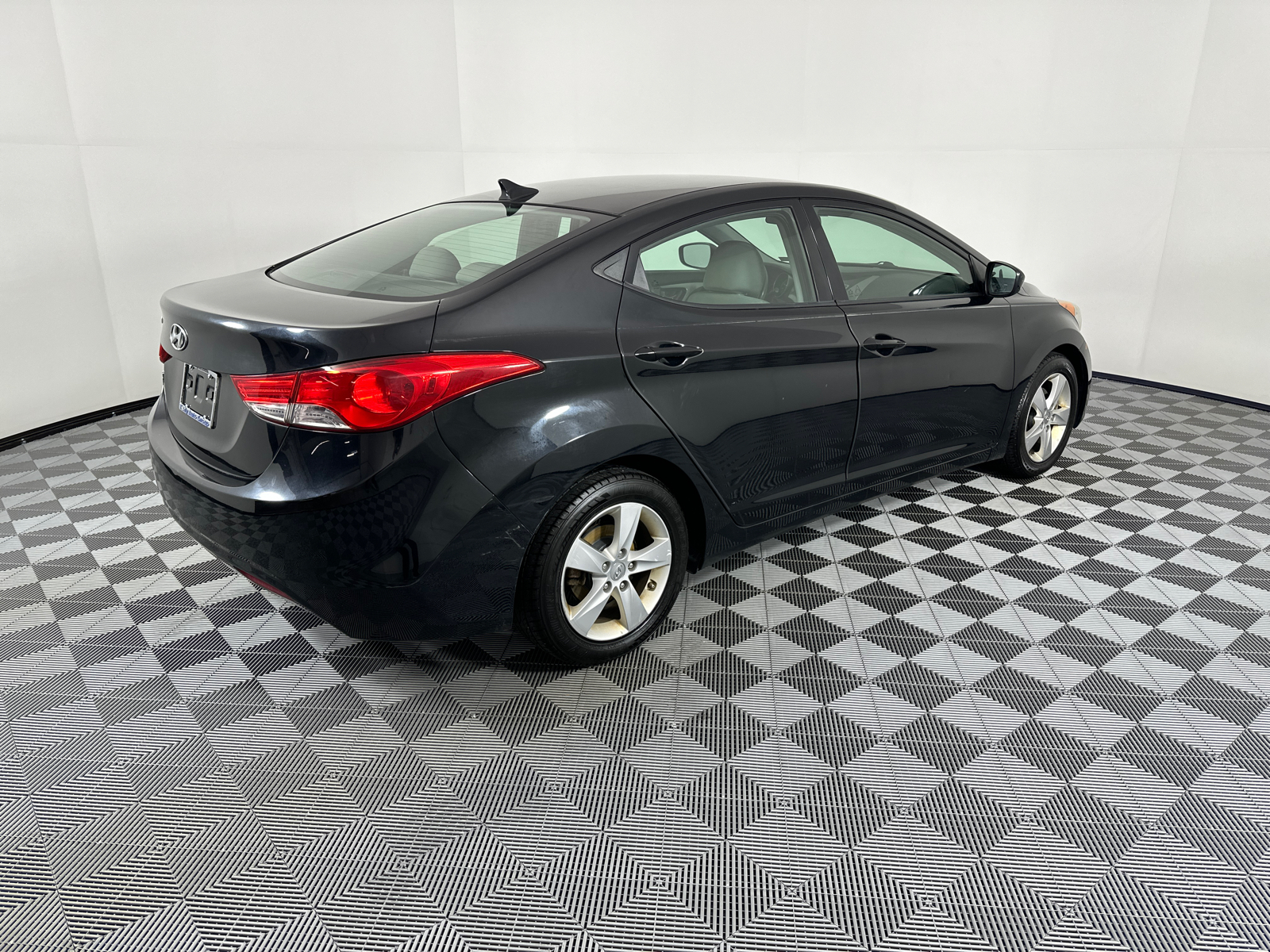 2013 Hyundai Elantra GLS 7