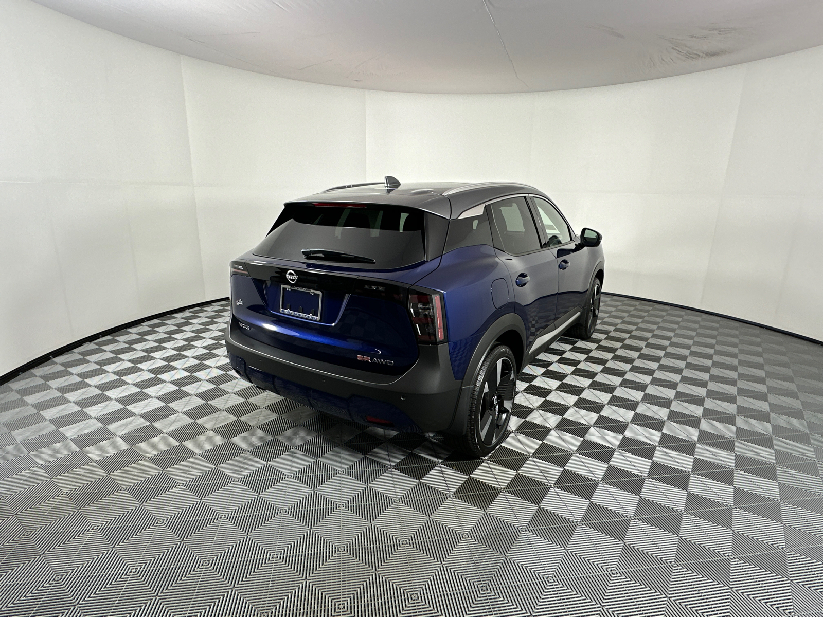 2025 Nissan Kicks SR 7