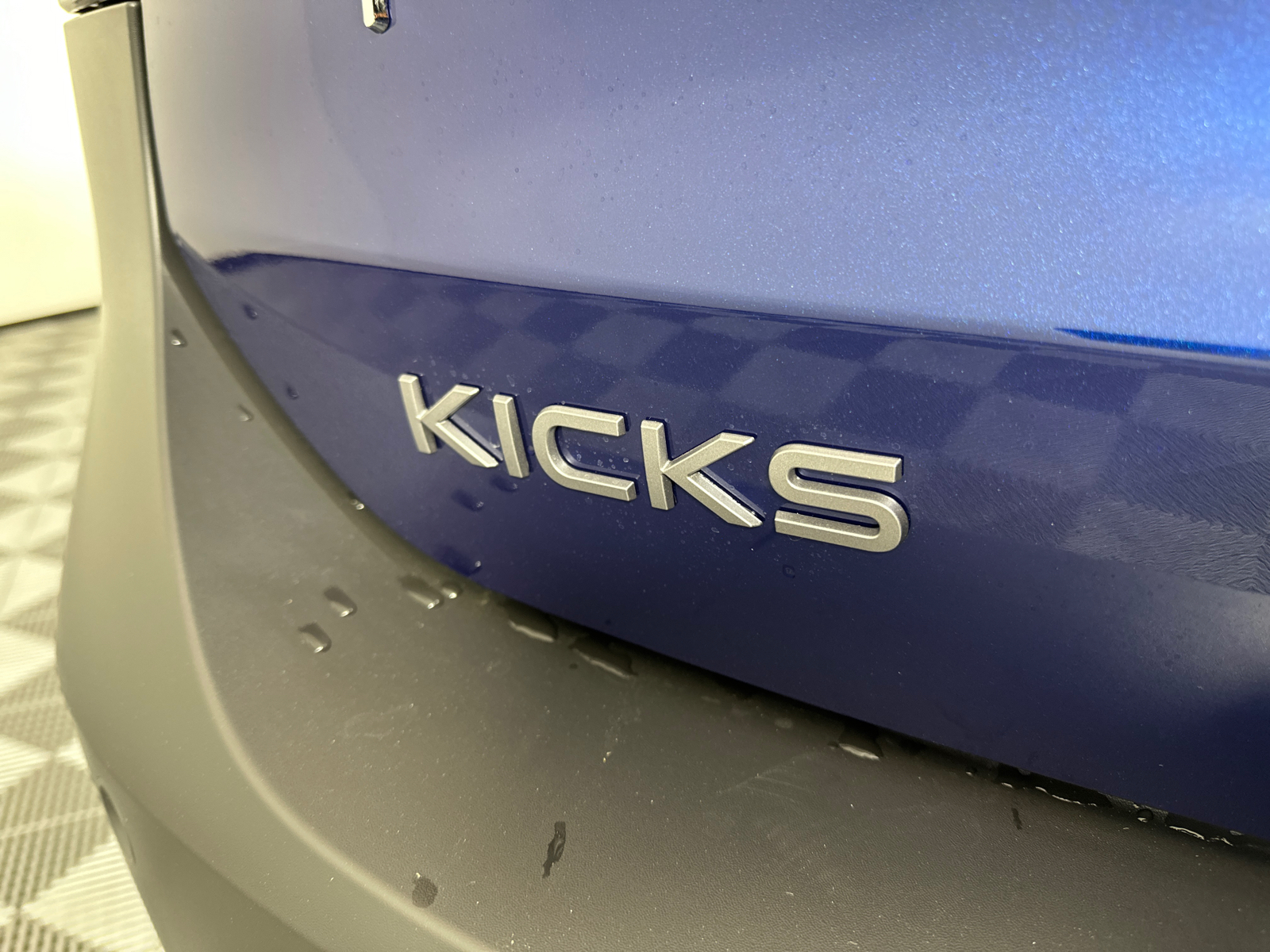 2025 Nissan Kicks SV 9