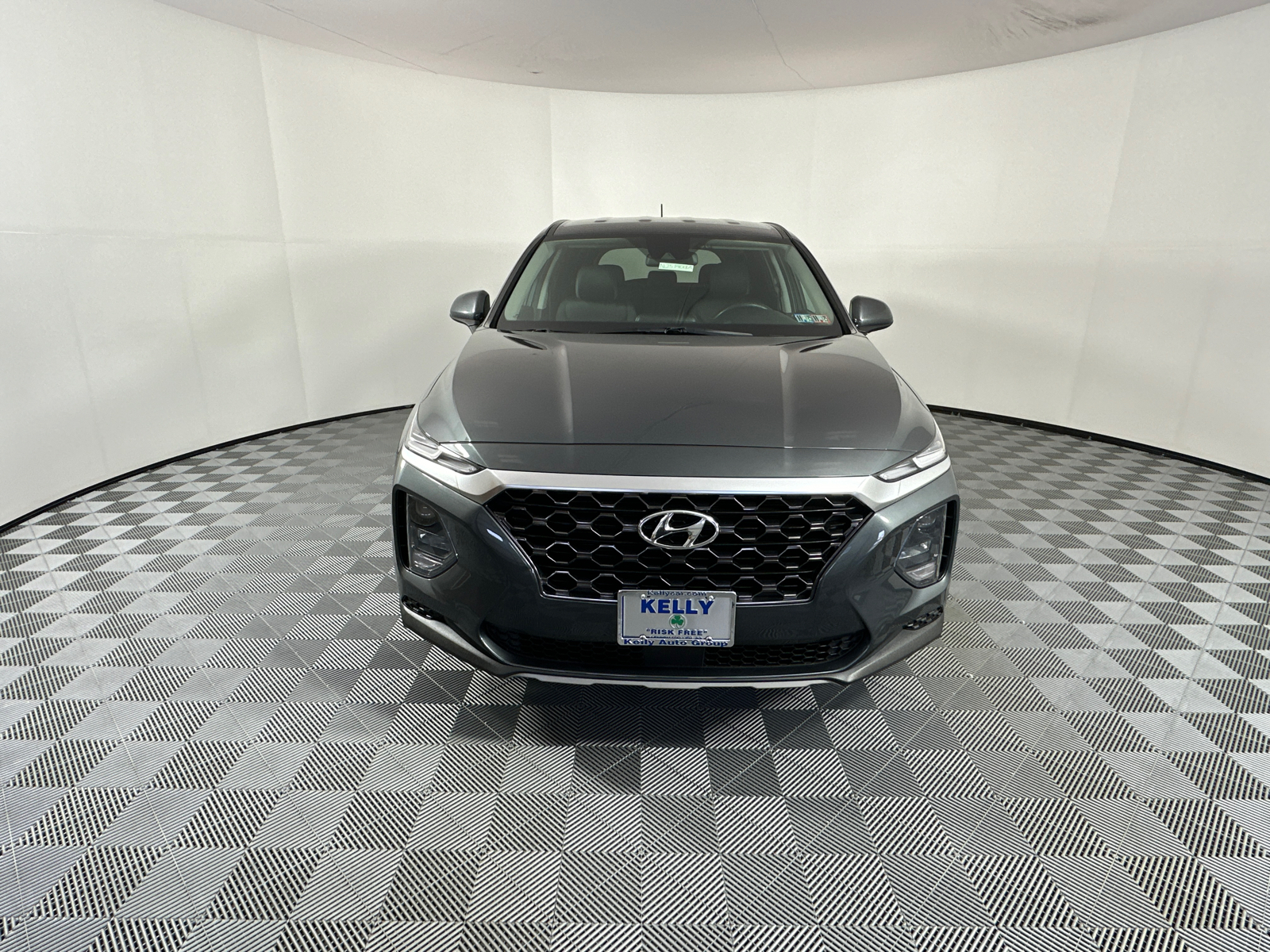 2020 Hyundai Santa Fe SE 2