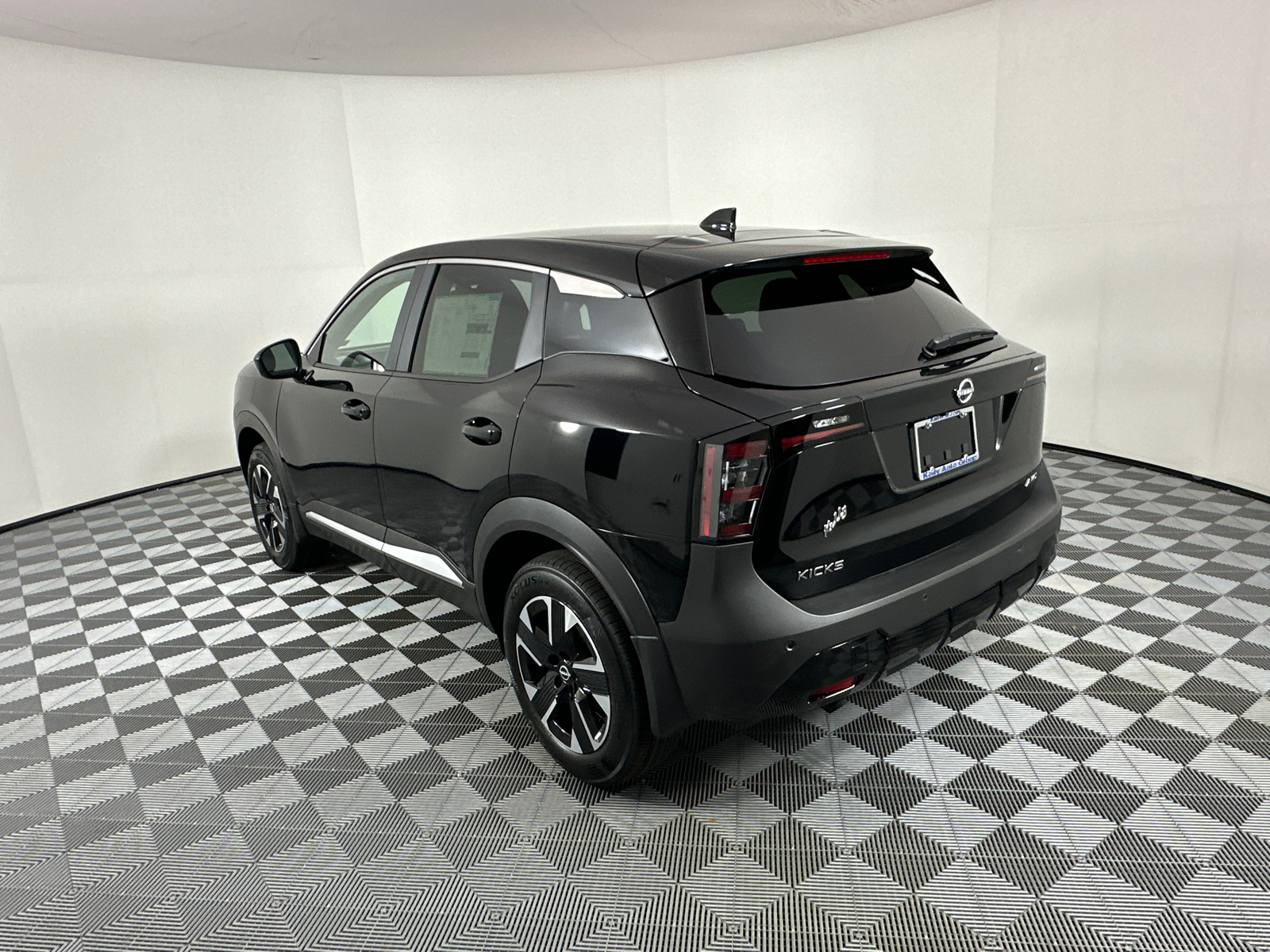 2025 Nissan Kicks SV 5