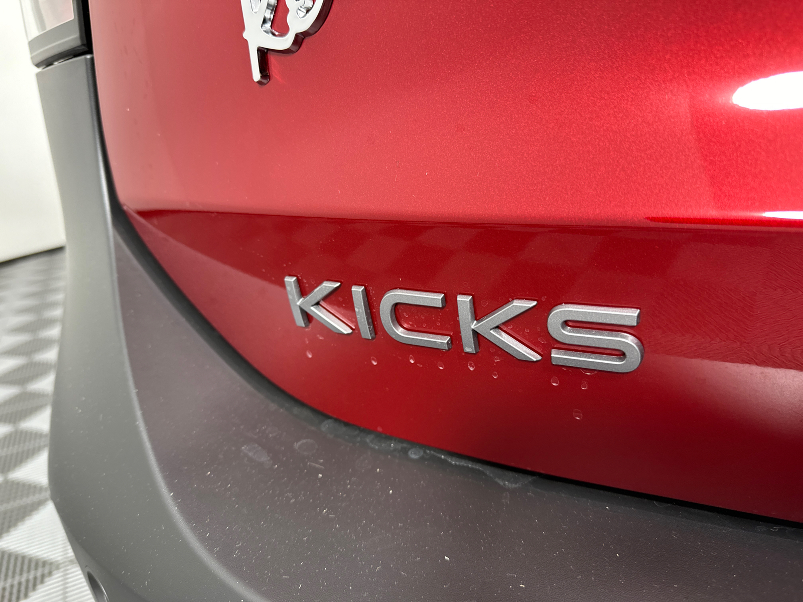 2025 Nissan Kicks SV 9