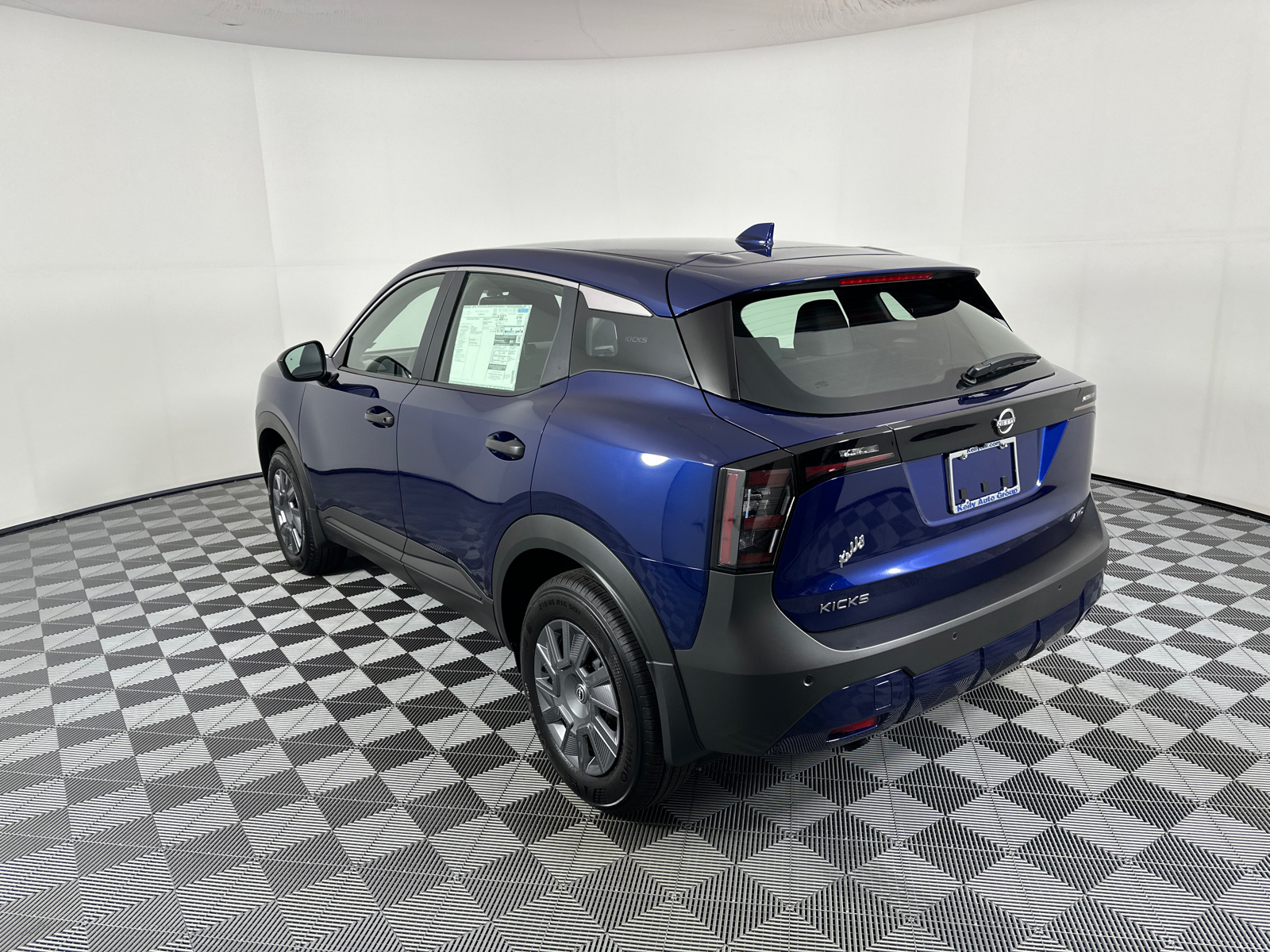 2025 Nissan Kicks S 5