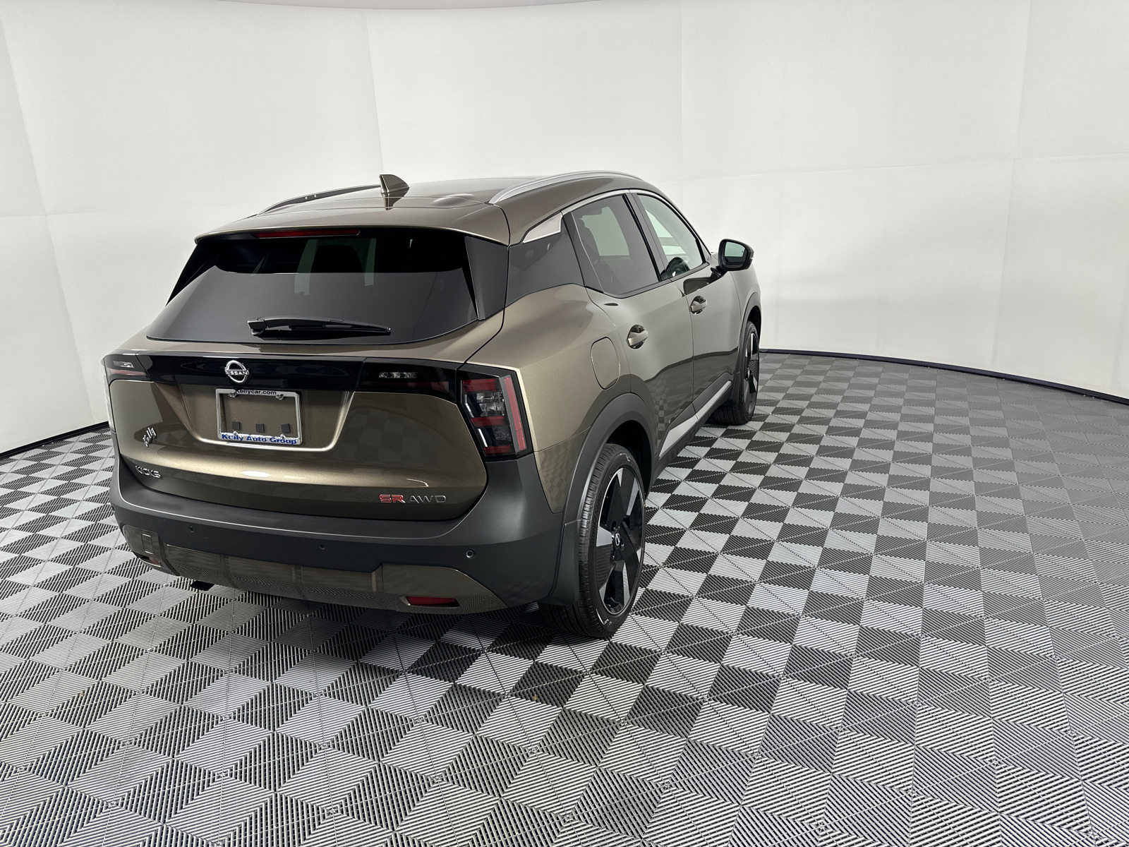 2025 Nissan Kicks SR 7