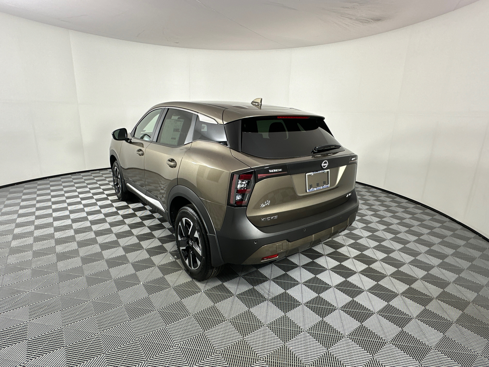 2025 Nissan Kicks SV 5