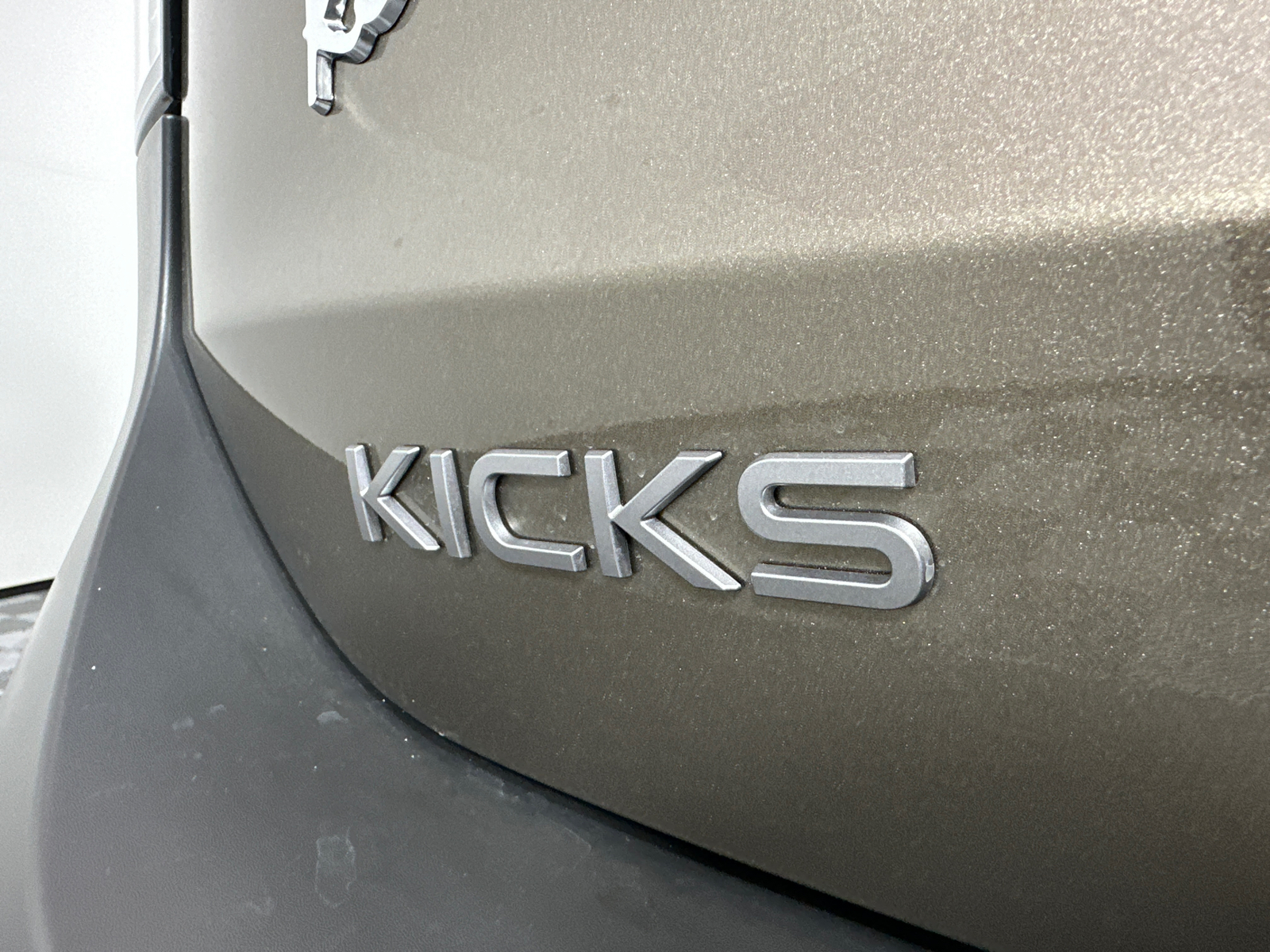 2025 Nissan Kicks SV 10