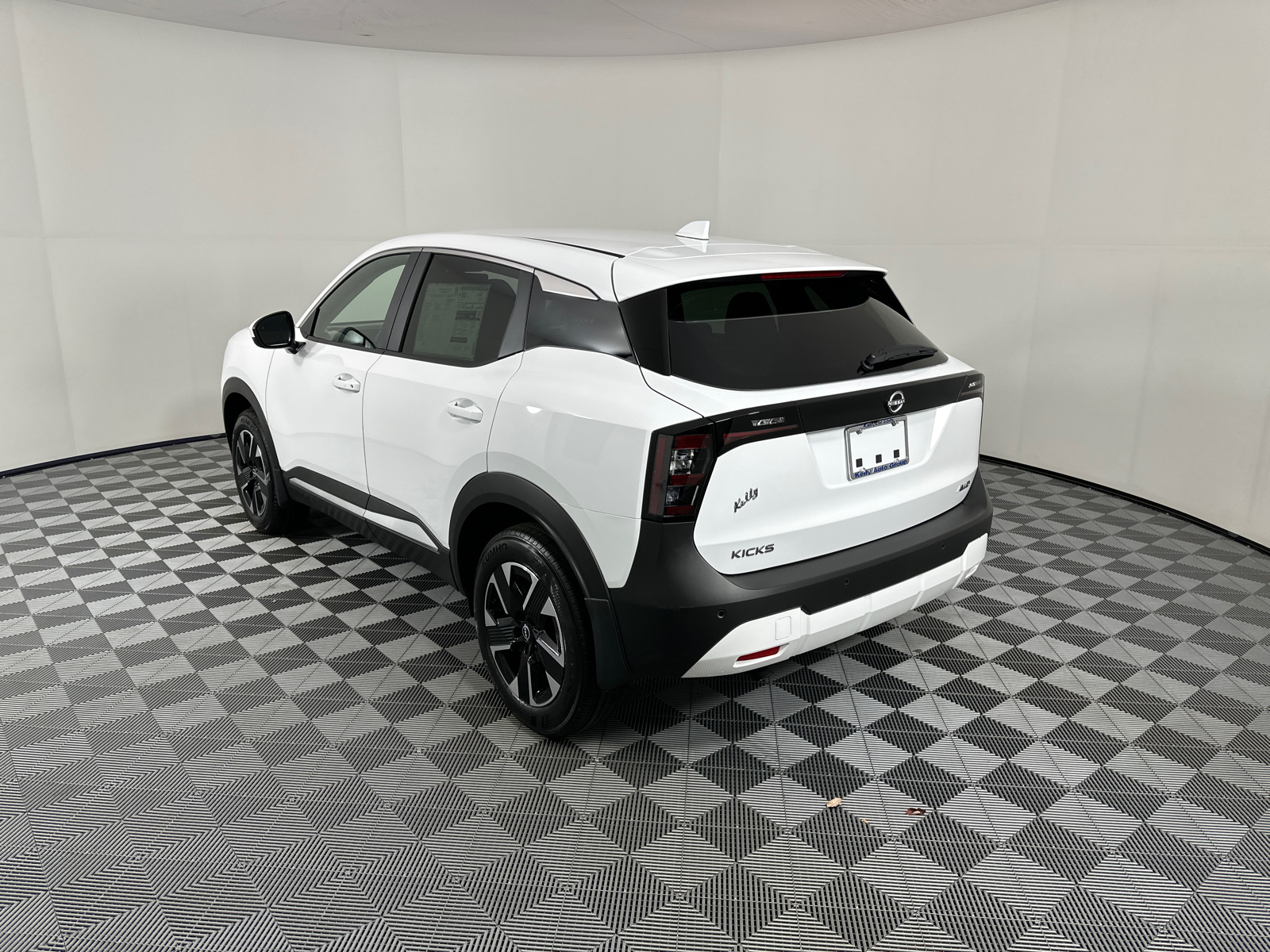 2025 Nissan Kicks SV 5